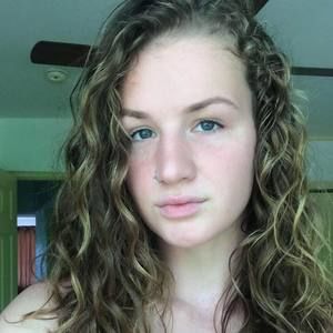 Meet your Posher, Mackenzie